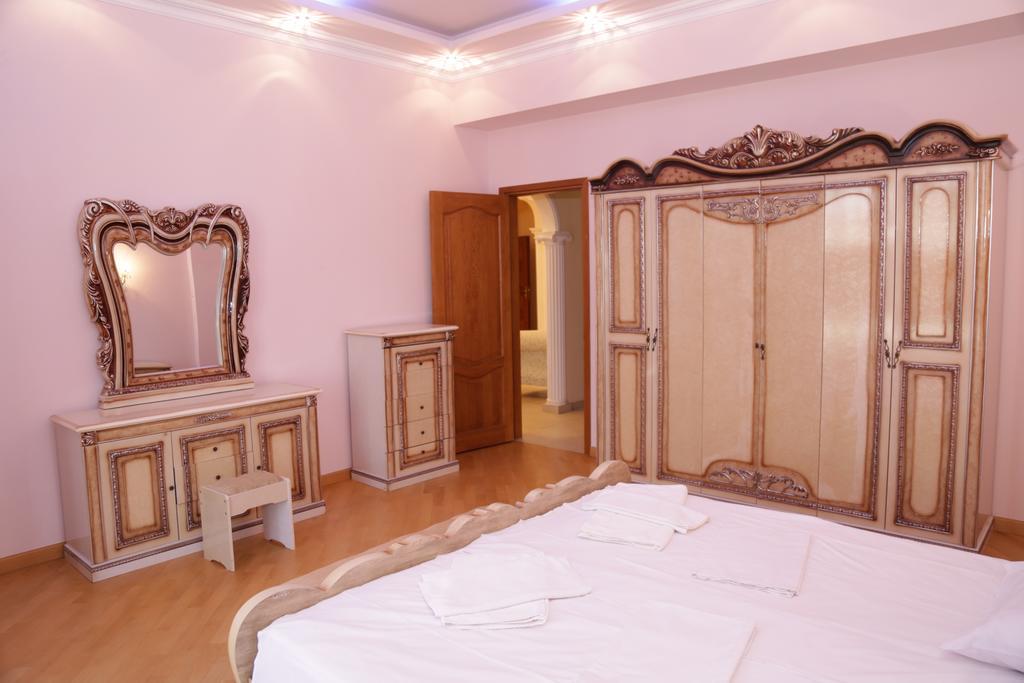 Vip Apartment Next To Republic Square Yerevan Luaran gambar