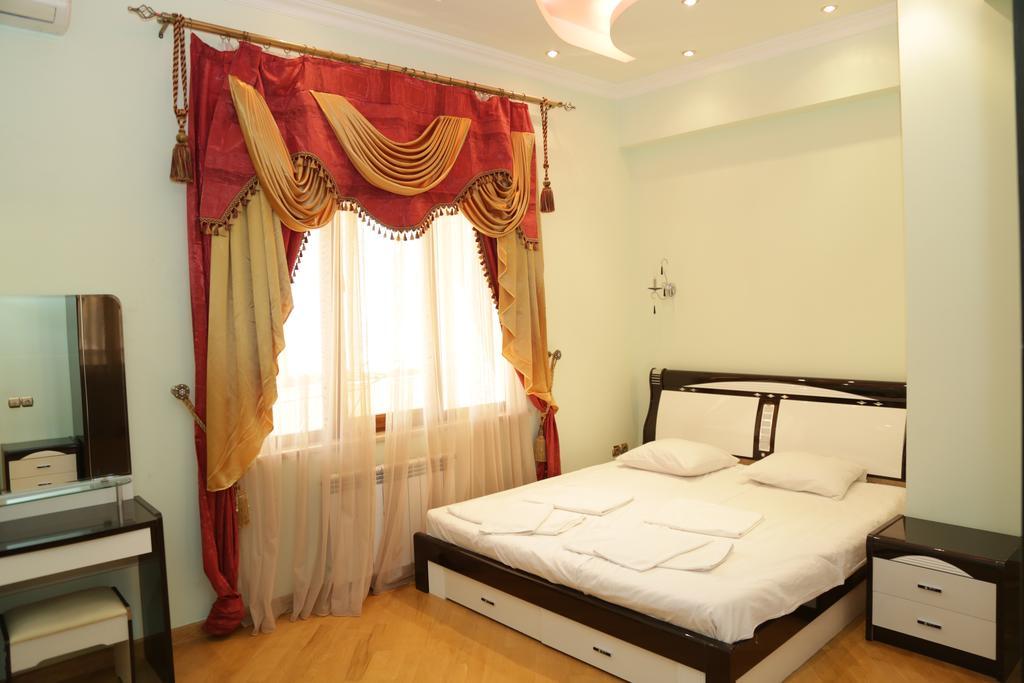 Vip Apartment Next To Republic Square Yerevan Luaran gambar